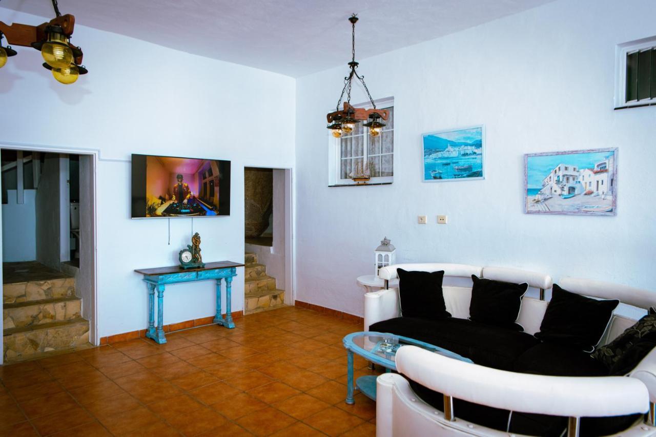 Hostel Blue Lagoon La Mareta Exterior photo